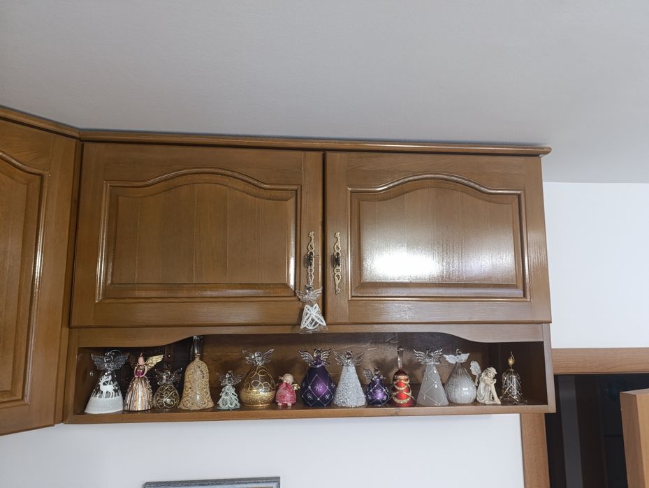 Стенен шкаф, ъглов шкаф за стена, шкаф, секция