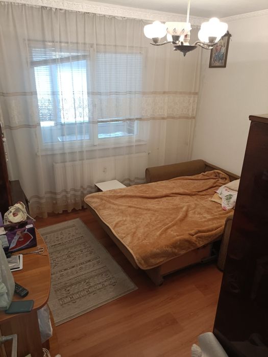 Vând apartament în Micro 13B — fotografia 3