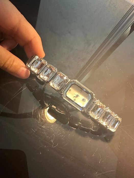 Часы Swarovski в отличном состоянии