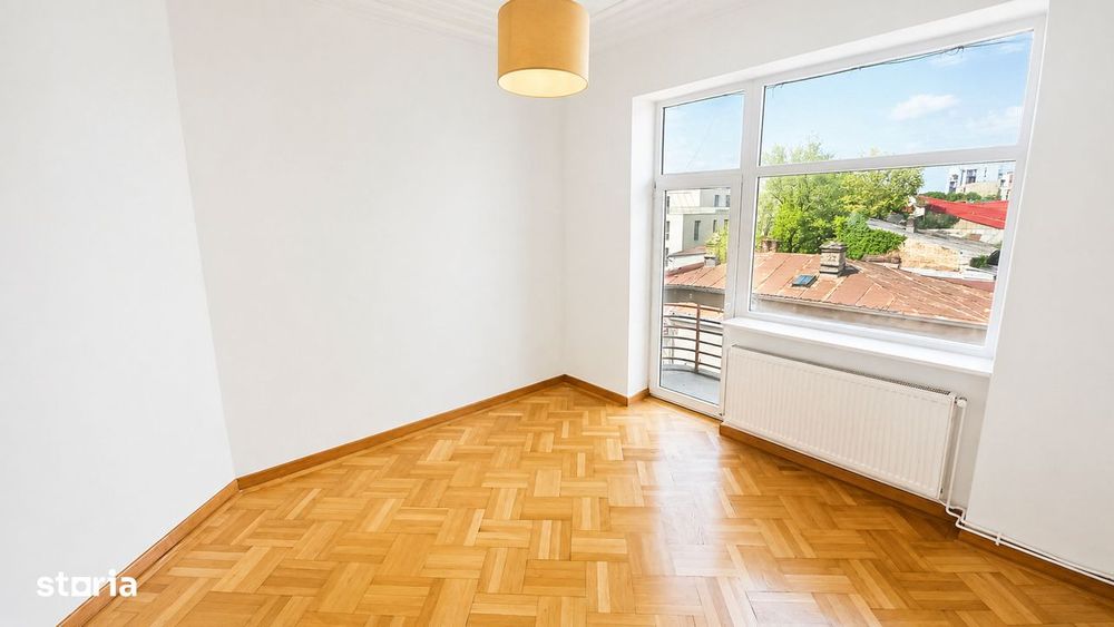 Apartament 4 camere | Universitate Armeneasca | Centrala Proprie