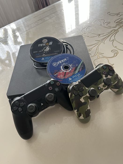 Sony PlayStation 4slim