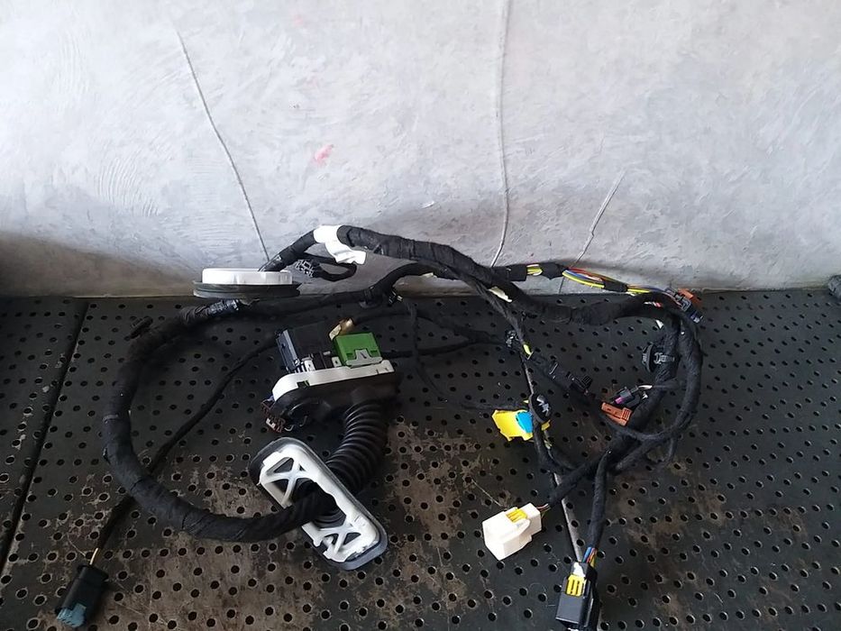 Cablaj instalatie electrica usa stanga fata peugeot 5008 2 9829066680