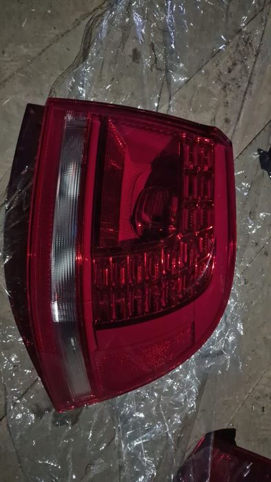 Stopuri spate vw passat B7