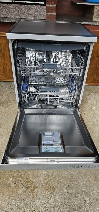 Mașina de spălat vase Beko