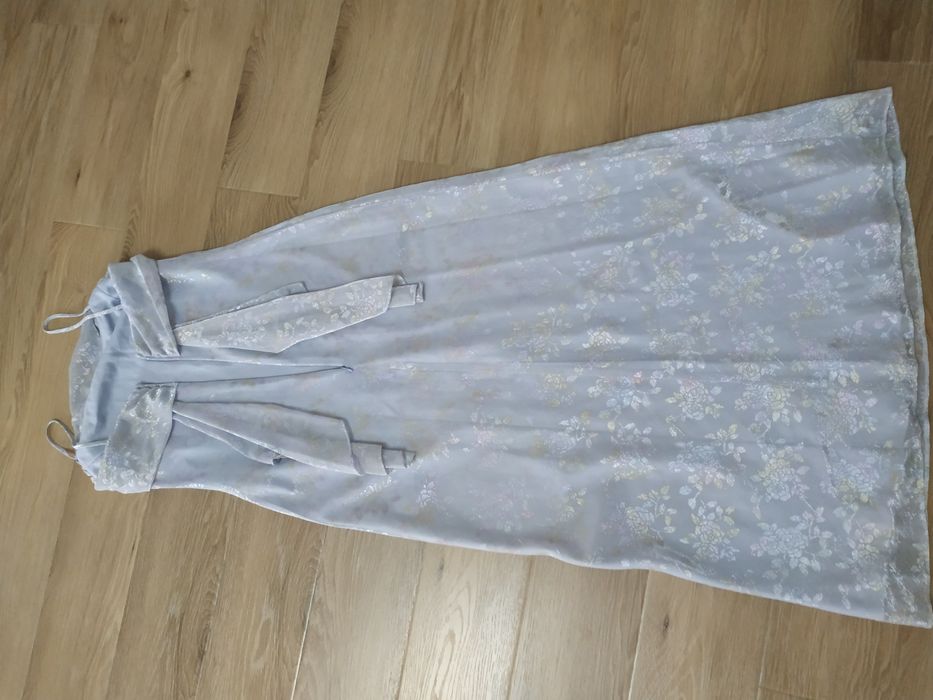 Вечернее нарядное платье