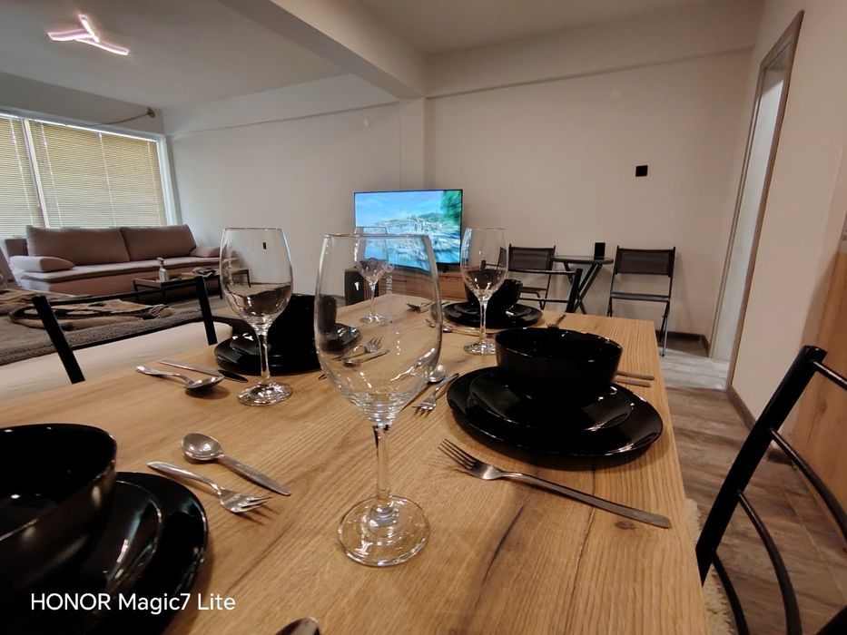 Студио за един, двама или трима