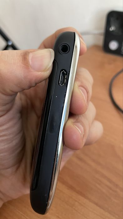 BlackBerry curve 9300