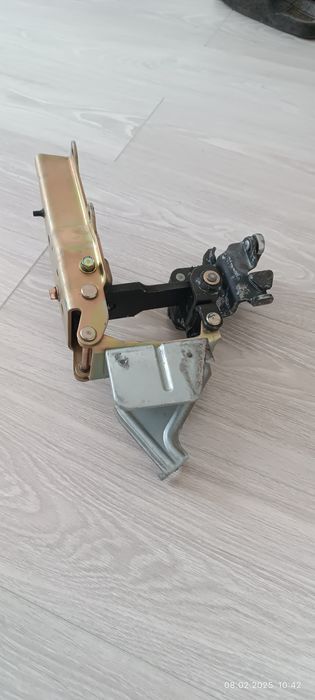 Продам механизм двери Митсубиси рвр