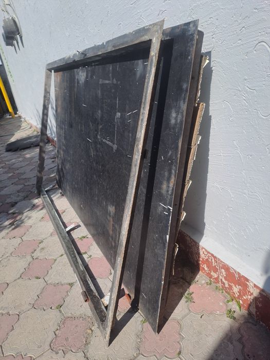 Дверь железный 120×210