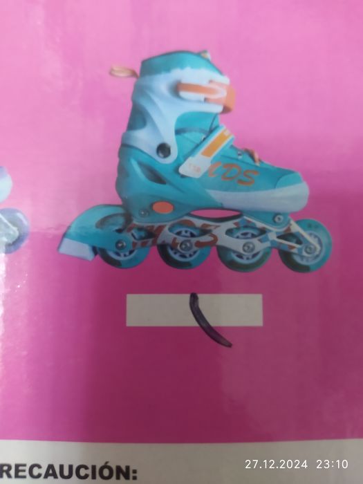 Продаются ролики новые цвет на фото