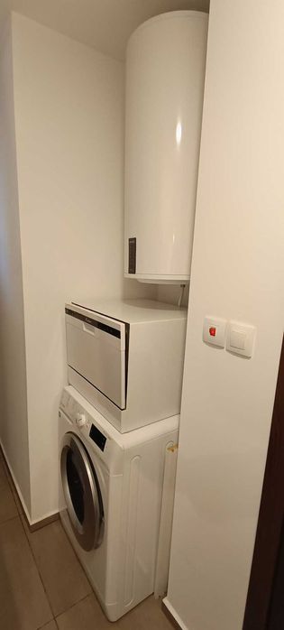 Дава се под наем Двустаен апартамент в София, Център - 60 кв.м за 687.99 € - Снимка #1