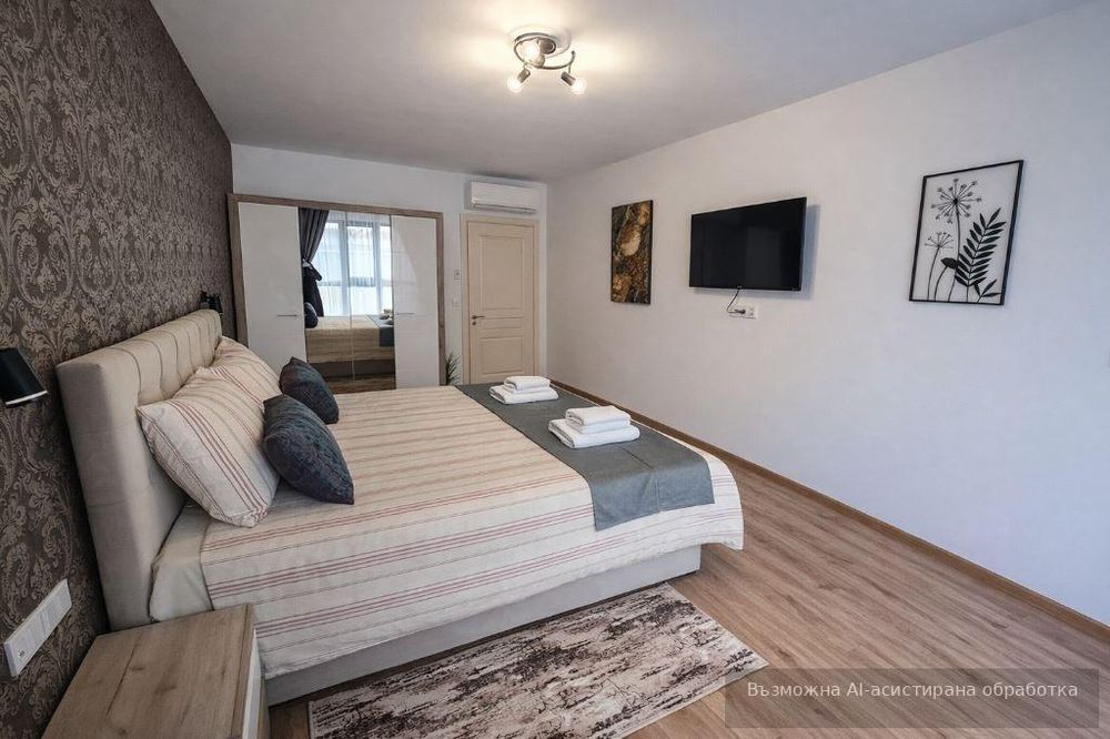 Дава се под наем Тристаен апартамент в Варна, Център - 100 кв.м за 1097.01 € - Снимка #3