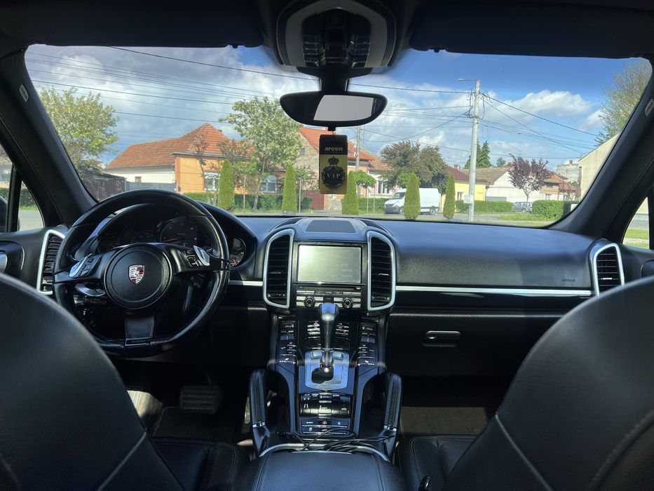 Porsche Cayenne 3.0