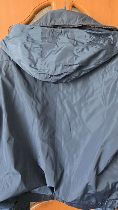 Продам новую ветровку