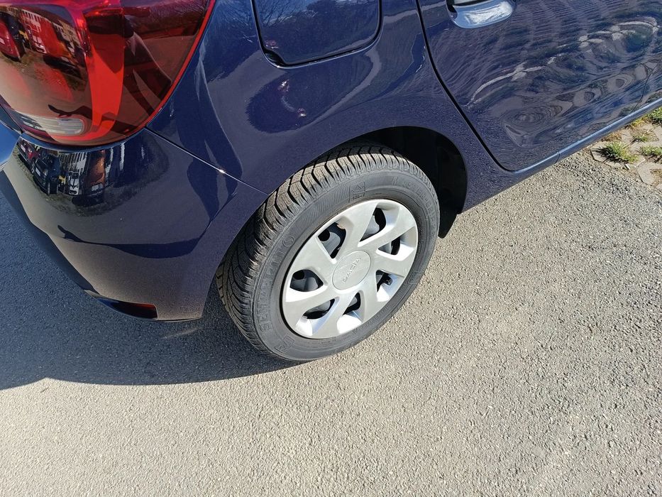 Dacia Sandero Carte service la Dacia, la zi !! 65.000 km