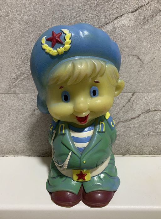 Продам резиновую игрушку