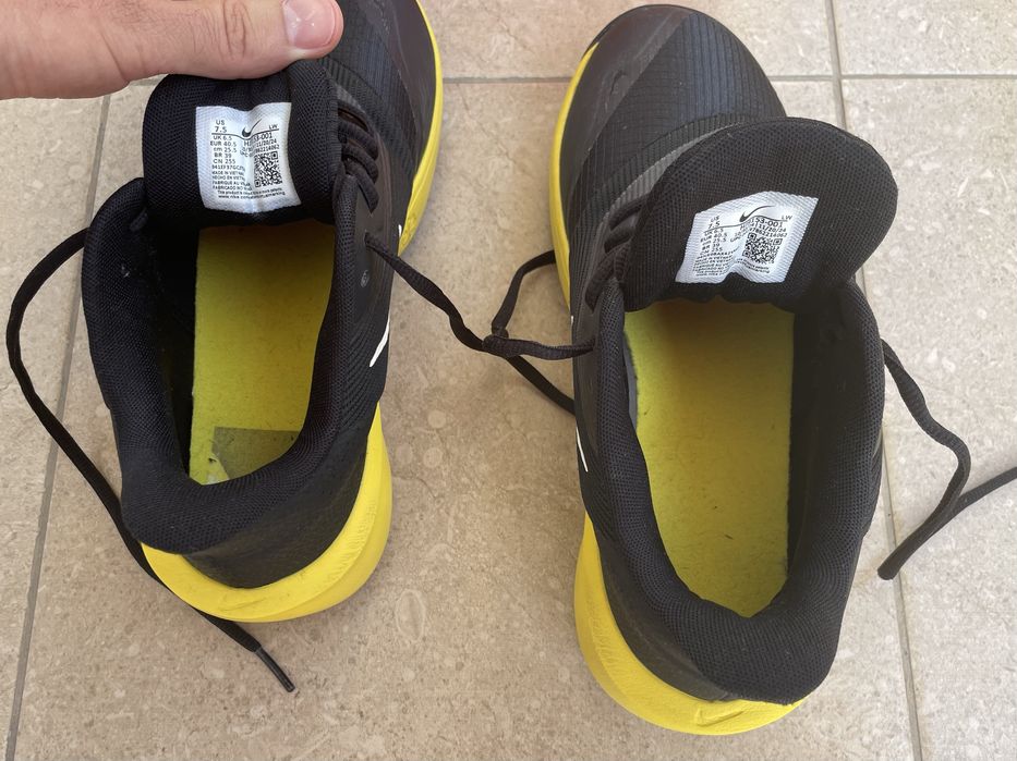 Маратонки за момче Nike 40,5