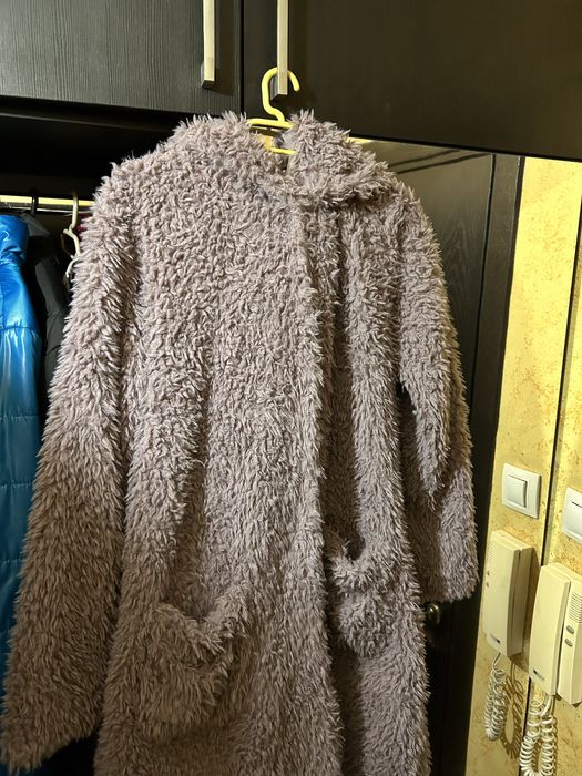 Лилаво пухкаво палто Amisu, размер EU 42