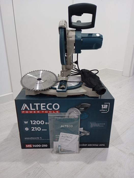 Продам торцовочную пилу