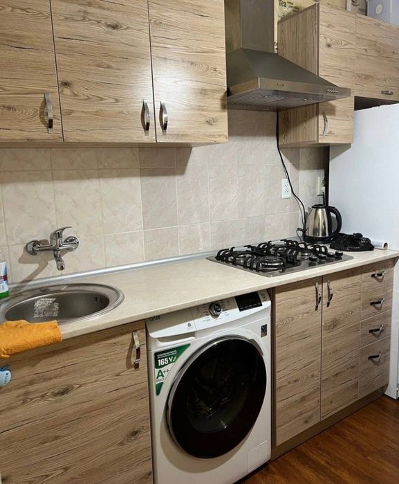 Аренда 1/1/4 м.БИЙ МАКСИМ ГОРЬКИЙ Саёхат Гостиница