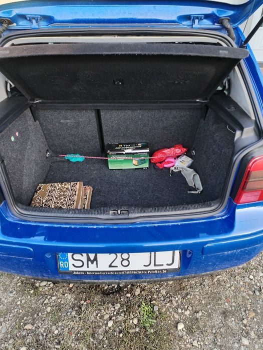 VOLKSWAGEN e-Golf 0 — imagine 3