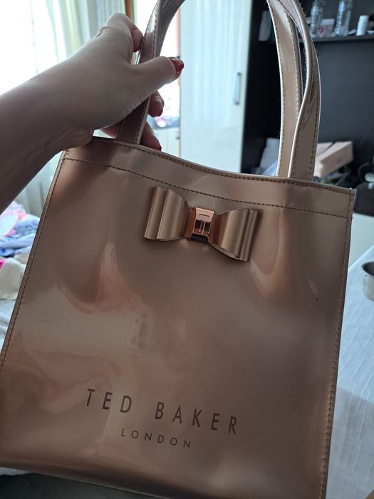 луксозни чанти маркови