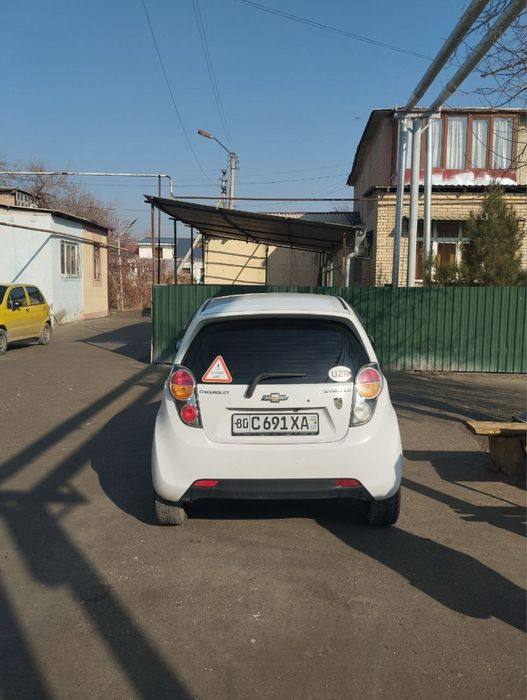 Chevrolet spark 2012