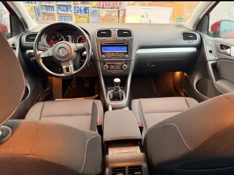 VOLKSWAGEN Golf 2011 — imagine 2