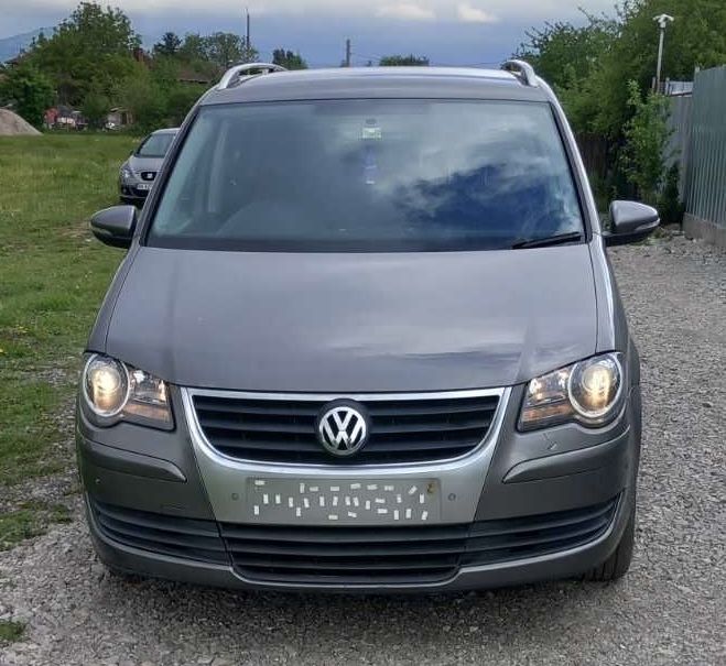 VW Touran 1.9tdi 6 скорости, 7 местен на ЧАСТИ