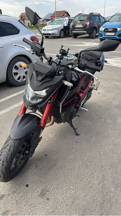 Honda Hornet 750 2023