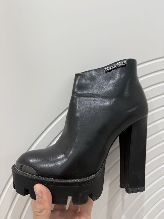 Ботинки женские