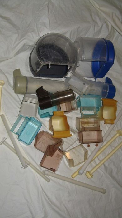 Vand accesorii colivii canari, papagali 35 lei toate