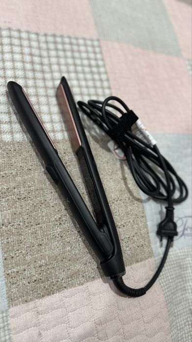 Выпрямитель для волос Новый