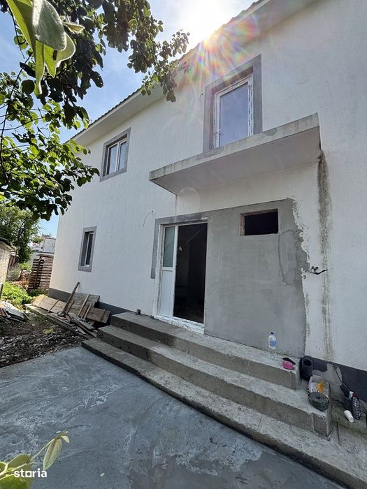 Vilă cu 4 camere, Navodari