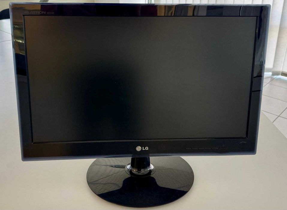 Monitor PC LG 22"