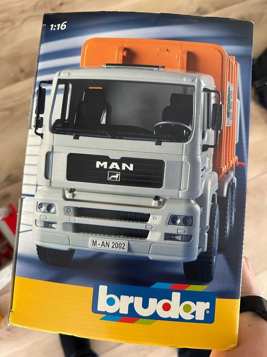 Camion de gunoi MAN TGA - Bruder 2772