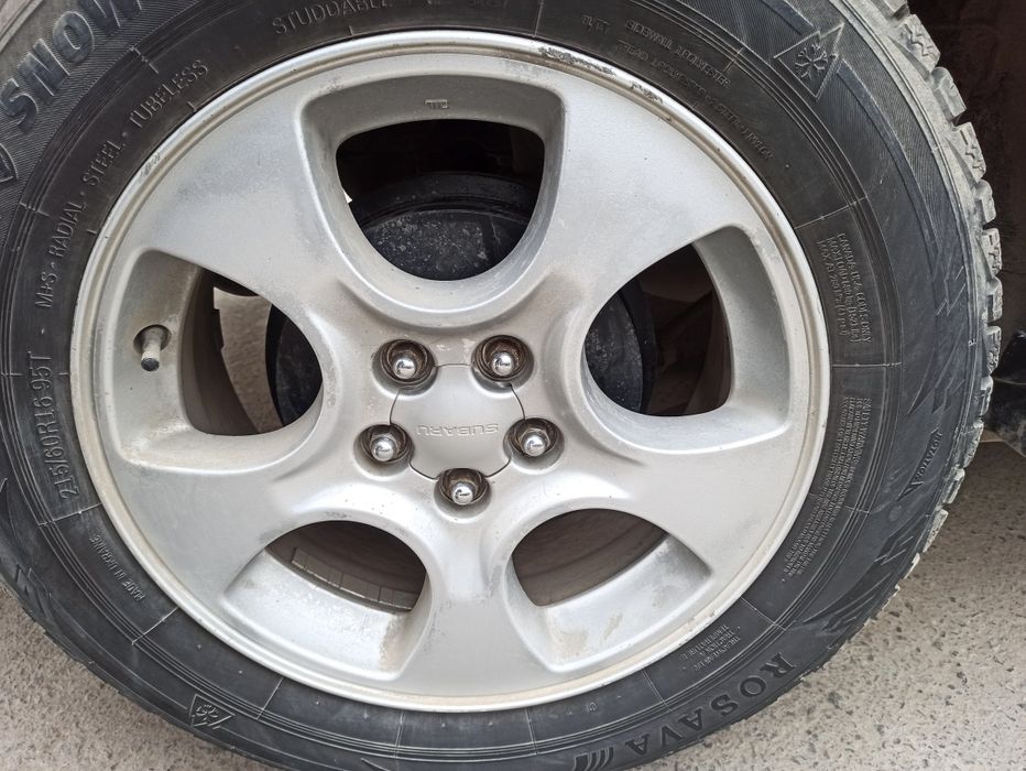 Продам зимнию шину !