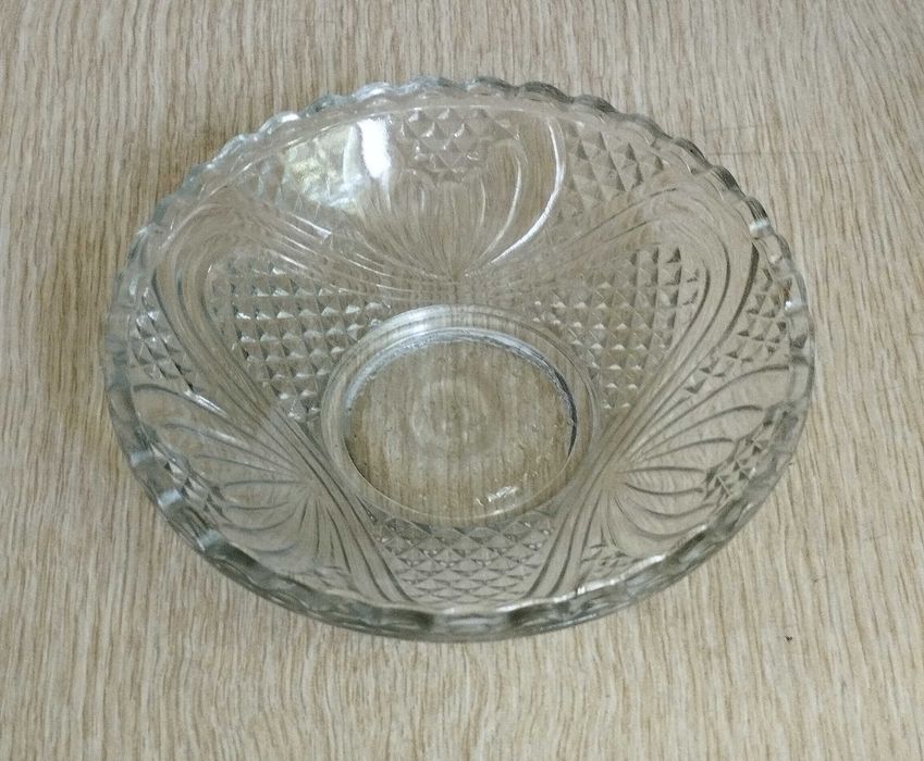 Хрустальные и стеклянные салатники