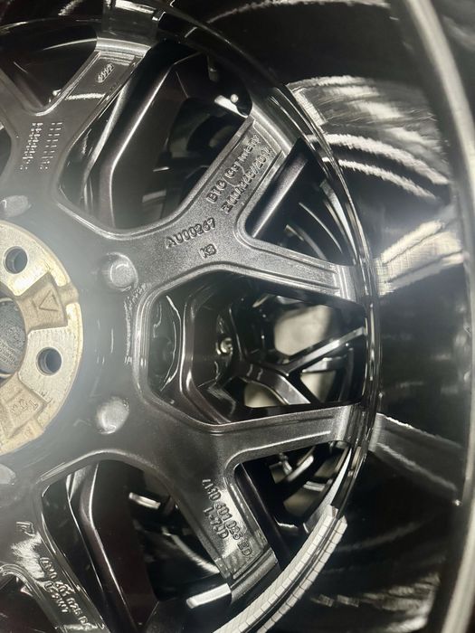 Jante Audi Q7 SQ7 R21 Originale 4M Audi Sport Pirelli 34/2024 Vara 99%