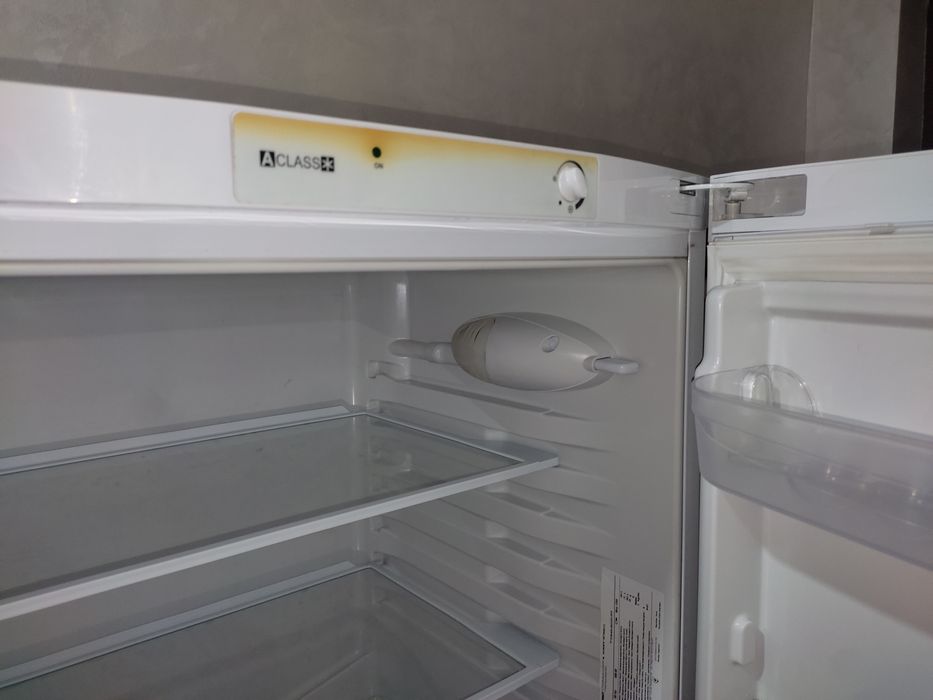 Холодильник Indesit