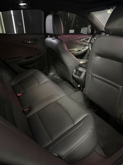 Malibu premier 2 turbo. Srochna sotiladi.