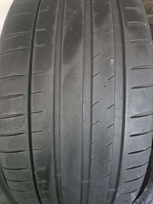 Vand doua anvelope 245/35 ZR21