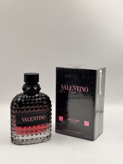 Valentino Uomo Born in Roma Intense