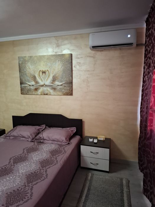 Inchiriez sau vind garsoniera in centru etaj 2,Craiova ,recent renovata ,prima inchirie