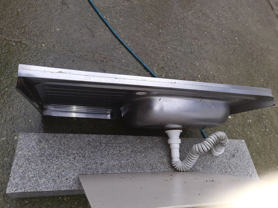 chiuveta din tabla cu tot sifon si evacuare