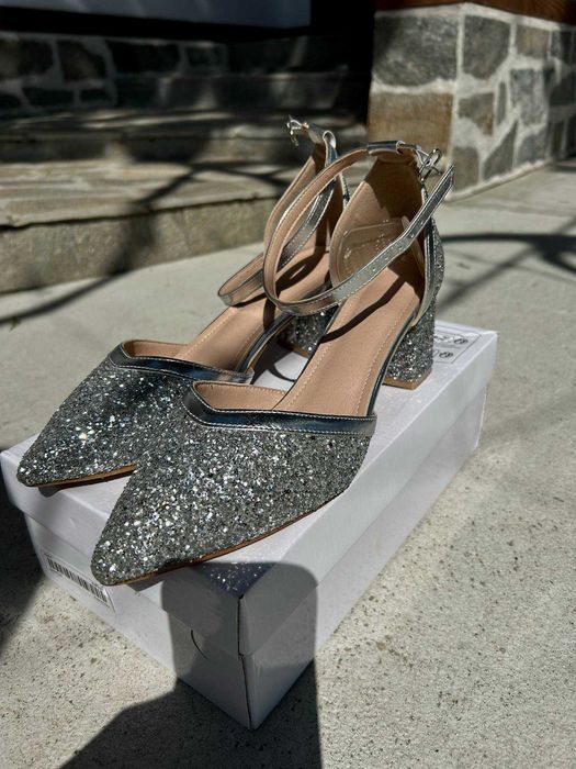 Дамски официални обувки