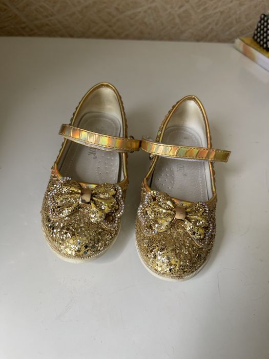 Продам Детская обувь