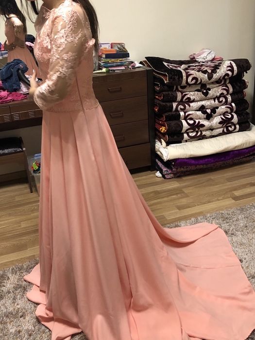 Платья со шлейфом