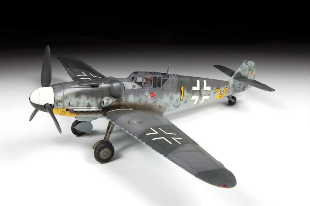 Сборная модель самолета Мессершмитт Bf 109 G-6 (Hobby Boss, 1/48)