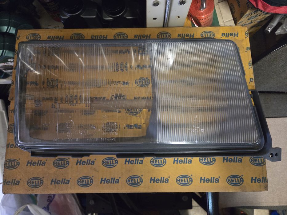 ОРИГИНАЛНИ стъкла за фарове  mercedes C class w202  w210 w140 190